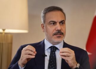 Европа должна помочь Украине сделать непростой выбор, — МИД Турции