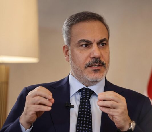 Европа должна помочь Украине сделать непростой выбор, — МИД Турции