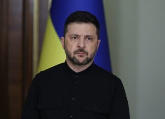 Надо закончить войну достойно: Зеленский о переговорах по миру в Украине