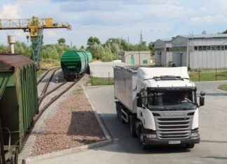 На Одещині агрохолдинг з французьким власником розширив можливості елеватора; в Україні за $8 млн продають агрокомпанію з понад 5 800 га землі.