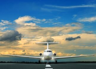 Європейські лоукостери очікують на відкриття неба в Україні для швидкого відновлення польотів.