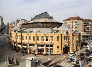 Торговцы остаются работать. На Бессарабском рынке рассказали, чего ждать после обновления