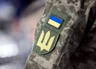 В Киеве военному с ампутациями отказали в банковской карте: детали