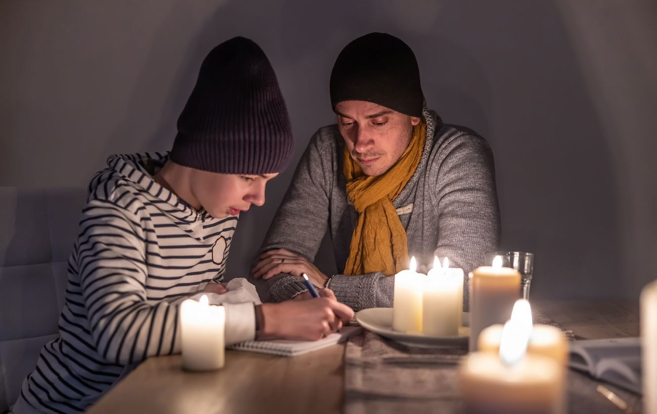 Уже не по всей стране? «Укрэнерго» определилось с графиками на 14 декабря