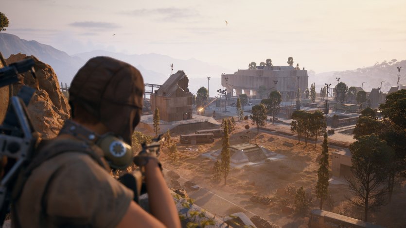 Полиция ворвалась к фану ARC Raiders, потому что сосед испугался криков во время игры