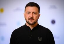 Зеленский поддержал идею трехсторонней встречи США, Украины и РФ