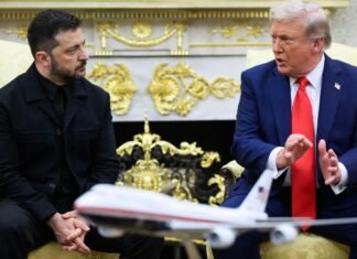 «Его люди были в восторге»: Трамп вновь утверждает, что Зеленскому не нравится мирный план