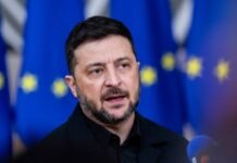 Зеленский о вопросе территории: честно — стоять там, где стоим