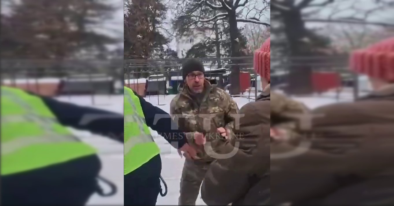 На Житомирщине военный ТЦК произвел выстрел в сторону гражданских: все подробности (видео)