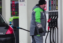 Водители заливают баки и канистры: на АЗС Украины резко вырос спрос на топливо