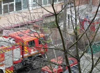 В Одессе утром горела многоэтажка: трое человек были эвакуированы, — ФОТО