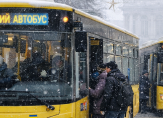 Как курсируют бесплатные социальные автобусы в Одессе 21 января