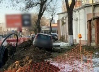 В Одессе автомобиль выехал на тротуар и сбил подростка: что известно