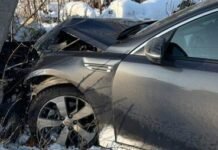 В Одесской области нарушители убегали от пограничников и въехали в столб, — ФОТО