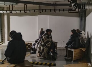 В Киеве объявили тревогу и раздаются взрывы: столица под ударом дронов