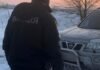 Автомобиль с ребенком застрял в снегу в Одесской области — на помощь пришла полиция