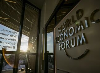 Чем торговая война за Гренландию грозит Украине: объяснения экспертов