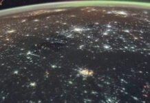 Российская атака на Киев попала на снимки МКС: зафиксирована работа ПВО по баллистике (видео)