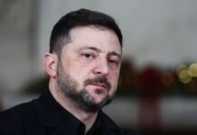 «Лишь называются властью»: Зеленский пригрозил выводами руководителям общин и областей