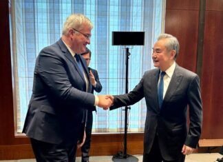 Главный покупатель российской нефти поможет Украине