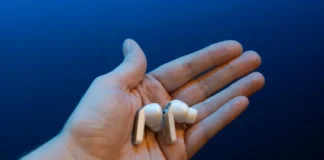 Новые Galaxy Buds 4 и Bud 4 Pro от Samsung: эволюция дизайна и улучшенное ANC