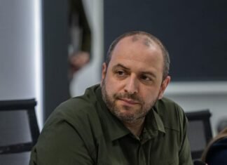 Умеров сделал первое заявление о переговорах в Женеве и показал фото