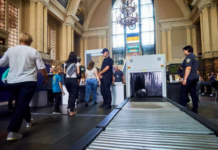 Это не война, а жадность: кто превратил прибыльные корпорации в убыточные дыры