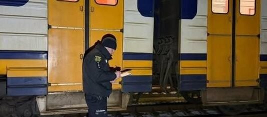 Стала известна причина смерти несовершеннолетней девушки на железной дороге в Одессе, — ФОТО