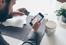 «Пришли к нам»: хакеры, которые взломали недавно «А-банк», пытаются атаковать еще один банк