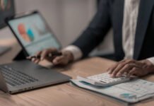 Право на покой: в Украине узаконят «игнор» рабочих чатов на праздники и выходные