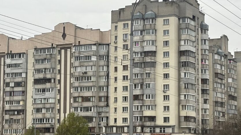 «Крепостное право» в собственных квартирах: Попенко жестко разнес новую реформу ЖКХ