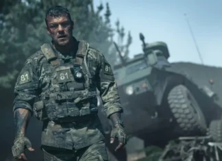 Sci-Fi с вайбами «Хищника»: вышел трейлер фильма «Машина войны», где Алан Ритчсон сражается с гигантским роботом