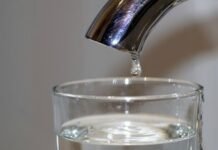 Стало известно, в каких районах Одессы и пригорода завтра полдня не будет воды из-за ремонта.