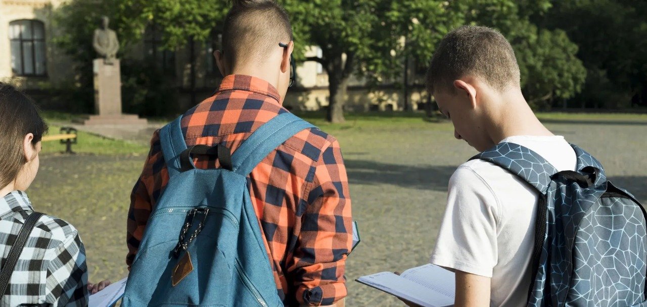 Прогуливать станет труднее: Кабмин ужесточил контроль за детьми в школах, подробности