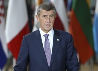 «Это сделал Джонсон»: премьер Чехии ошеломил заявлением о срыве мира с РФ в 2022 году