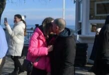 В Одессе установили рекорд Украины по самому массовому поцелую на берегу моря, — ФОТО