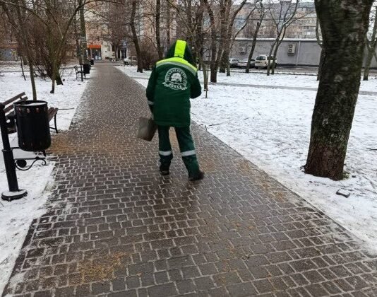 В Одессе коммунальщики работают в усиленном режиме из-за погодных условий