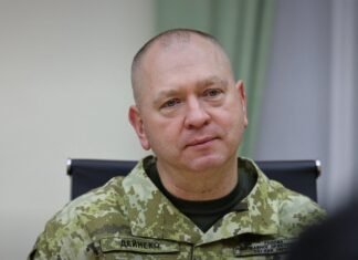 Экс-глава Госпогранслужбы Дейнеко уволился со службы по решению ВВК