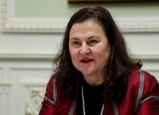 «Пропагандист, а не дипломат»: посол ЕС в Украине «разнесла» Марию Захарову