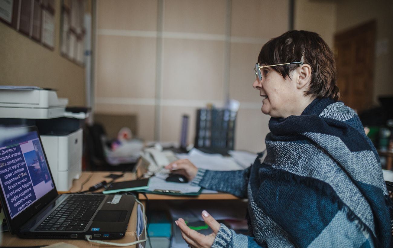 Повышение зарплат учителей на доплаты не влияет? Кто имеет право на 2000 и 4000 гривен