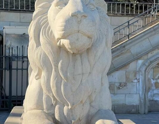 «Одесский мечтатель» и два льва: история одной набережной у моря, — ФОТО