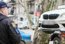 В Одессе полицейские проверили соблюдение правил парковки на местах для людей с инвалидностью, — ФОТО