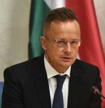 Скандал из-за лжи Сийярто: венгерского дипломата второй раз за день «вызвали на ковер»