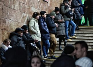 Под ударом Бурштын, Ривне и не только: РФ массированно обстреливает запад Украины ракетами