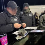 В Одессе задержали правоохранителей за вымогательство денег у водителей