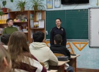 Что делать, если на школу напали: полицейские провели обучение для одесских педагогов