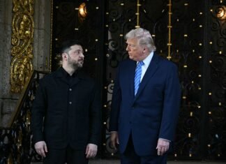 США вимагають від Києва проведення президентських виборів та референдуму про мирну угоду до 15 травня. Що кажуть в Україні?