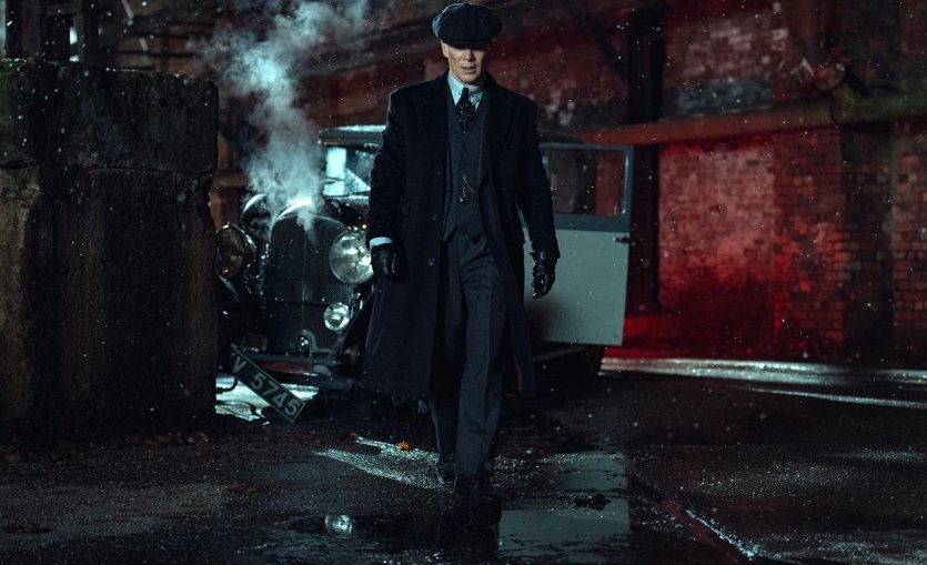 Фаны довольны: фильм «Острые козырьки» стартовал с 93% на Rotten Tomatoes