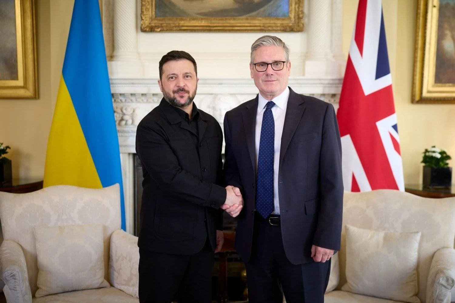 Зеленский и Стармер подписали декларацию об углублении оборонного сотрудничества в Лондоне