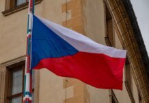 Чехия готова запустить реверс нефти по нефтепроводу "Дружба" в Словакию